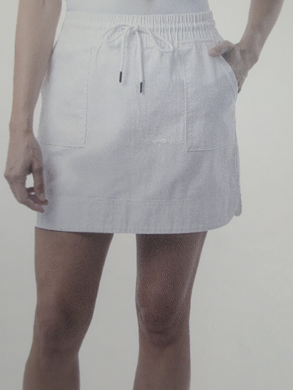 32 Degrees White Drawstring Skort with Front Patch Pockets S NWT